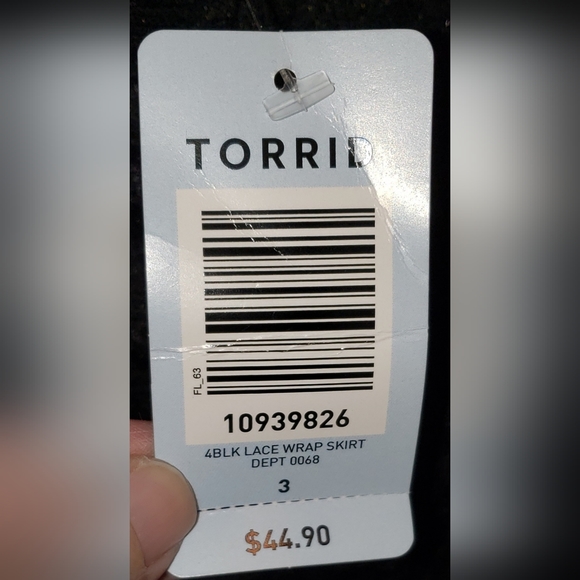 Torrid NWT Black Lace Wrap Skirt, size 3 - Picture 6 of 6